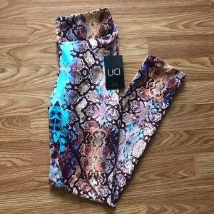 LiCi Fit COBRA High Waist Scrunch Legging